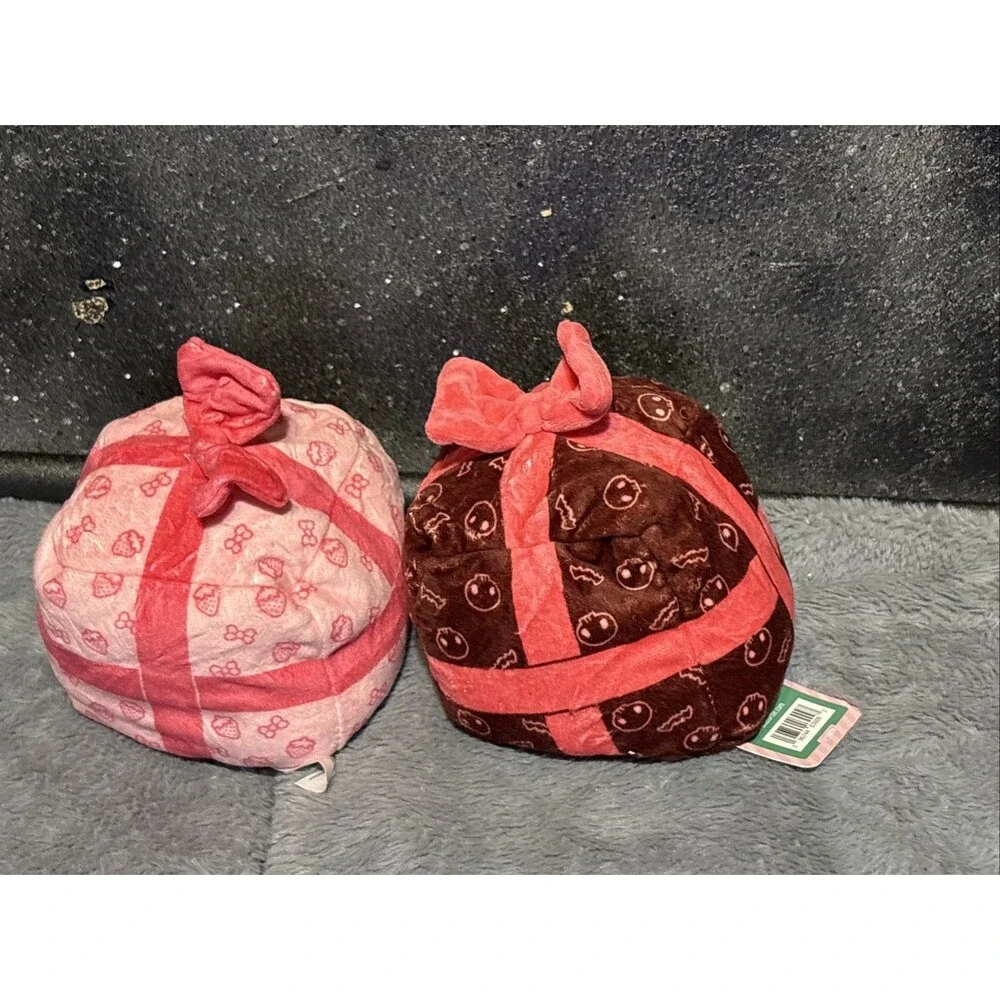 NWT TeeTurtle Reversible Plushies Lot 2 Hello kitty And friends Christmas Gift